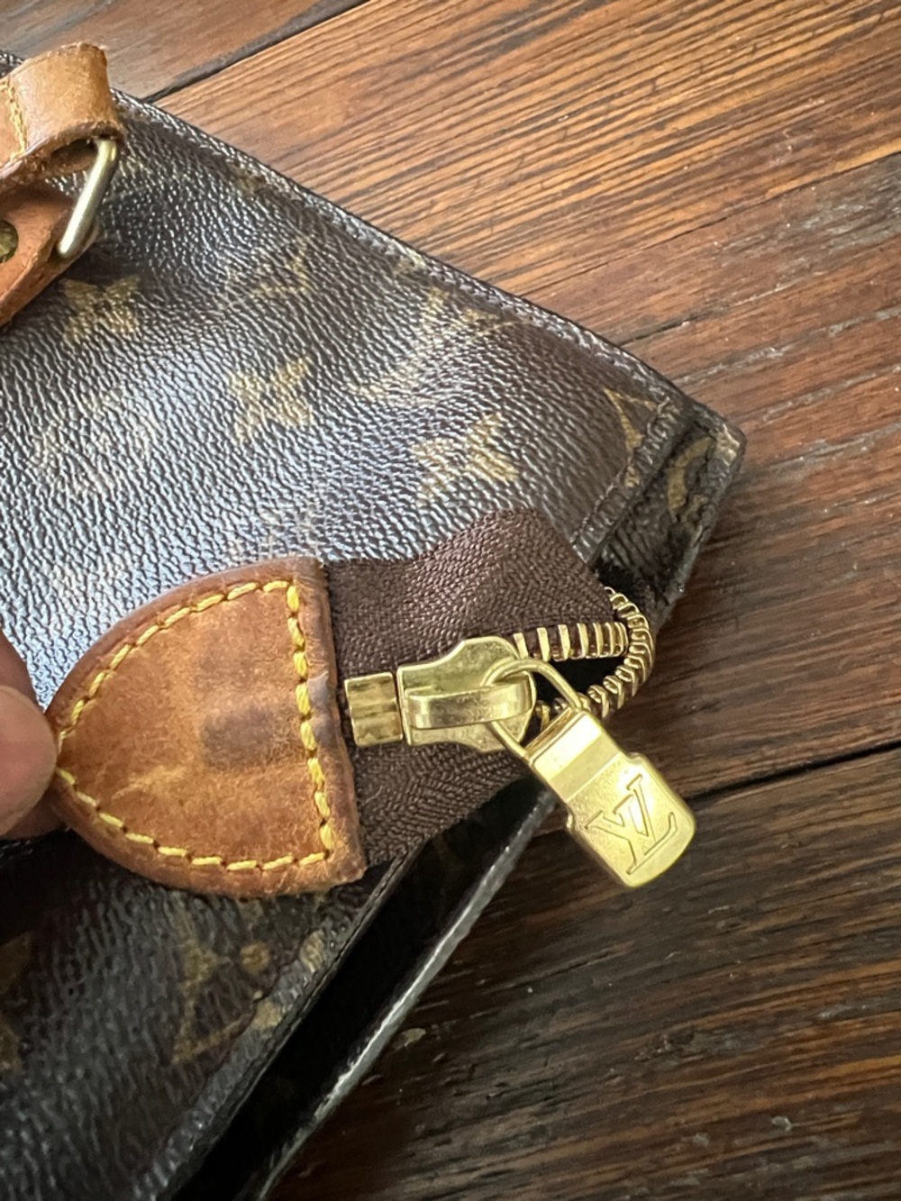 Authentic tote Louis Vuitton Monogram Canvas Babylone - Picture 6 of 11